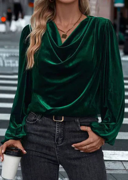 Ilyana – Aksamitna bluzka z długim rękawem i drapowanym kołnierzem